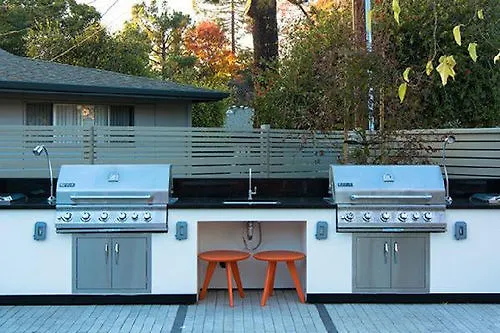Oakwood At Madrone Daire